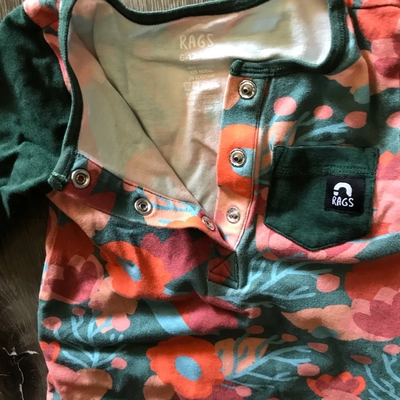 Rags to Raches romper 6-12 months - Picture 3 of 3